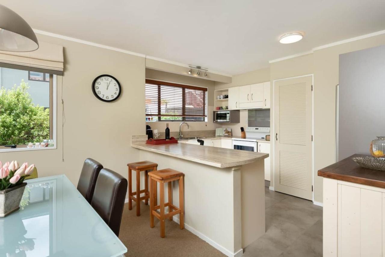 Golfers Delight In Quiet Cul De Sac Villa Mount Maunganui Eksteriør billede