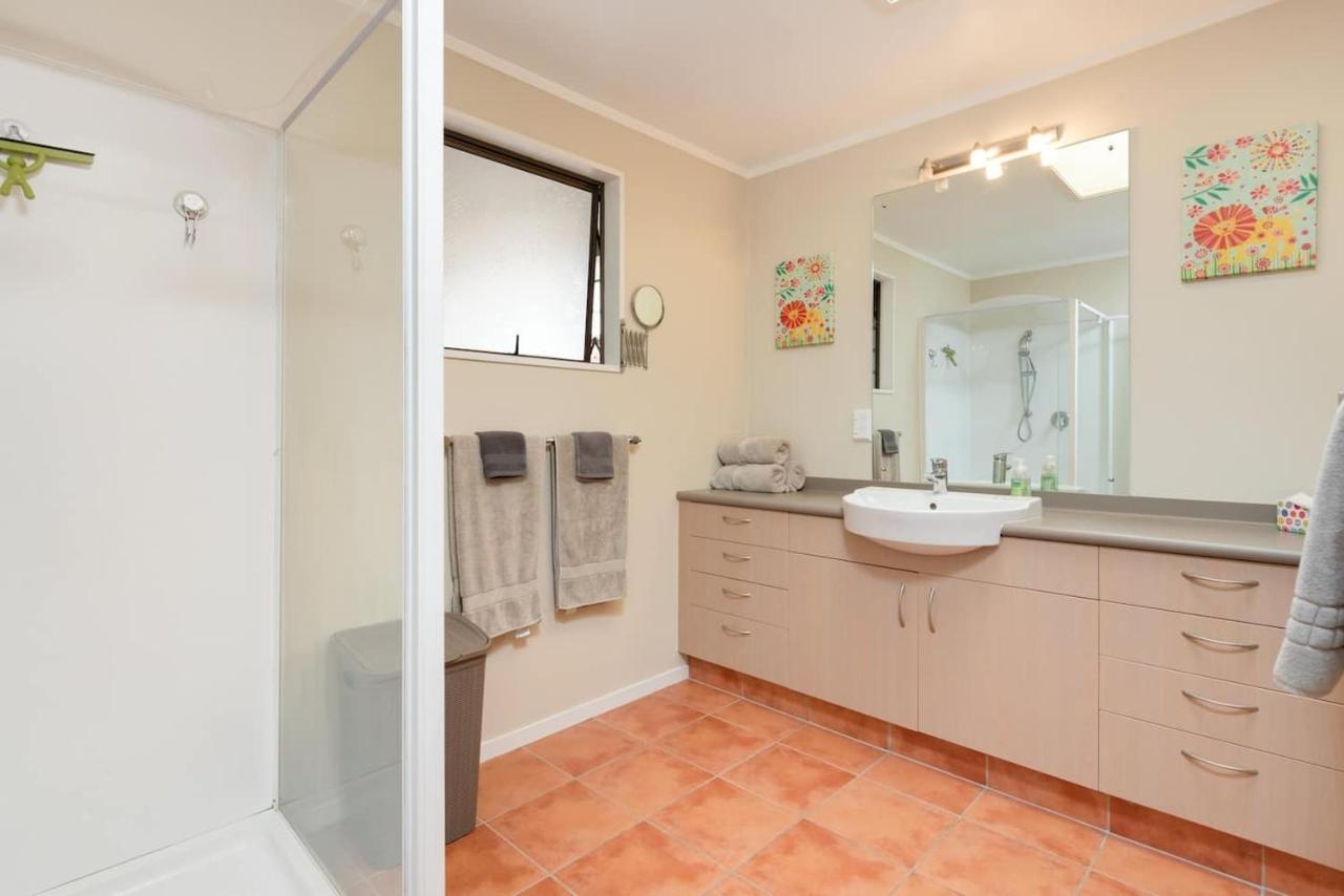 Golfers Delight In Quiet Cul De Sac Villa Mount Maunganui Eksteriør billede