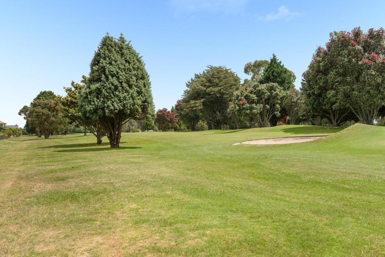 Golfers Delight In Quiet Cul De Sac Villa Mount Maunganui Eksteriør billede