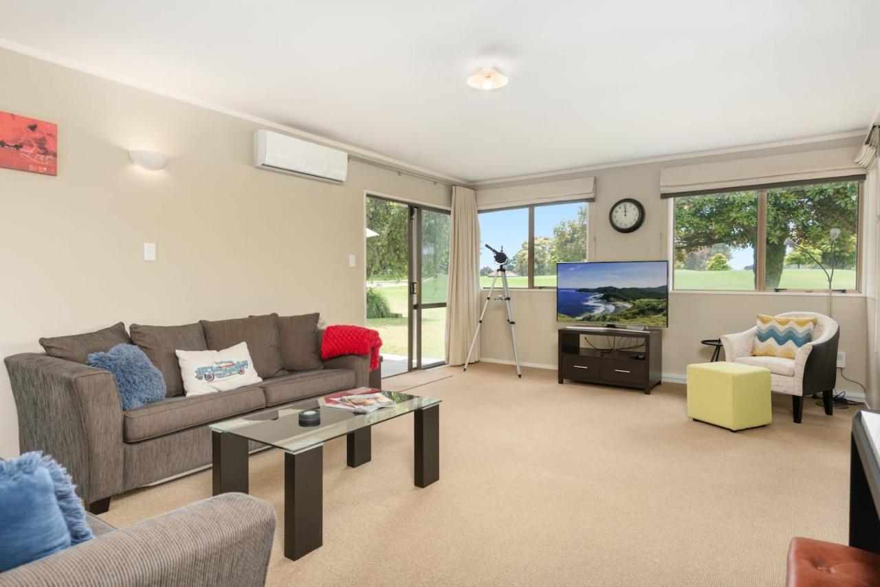 Golfers Delight In Quiet Cul De Sac Villa Mount Maunganui Eksteriør billede